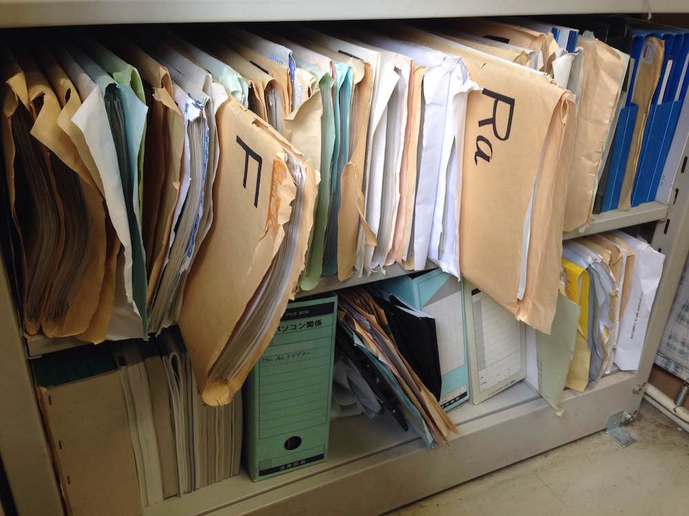 Envelopes containing read papers